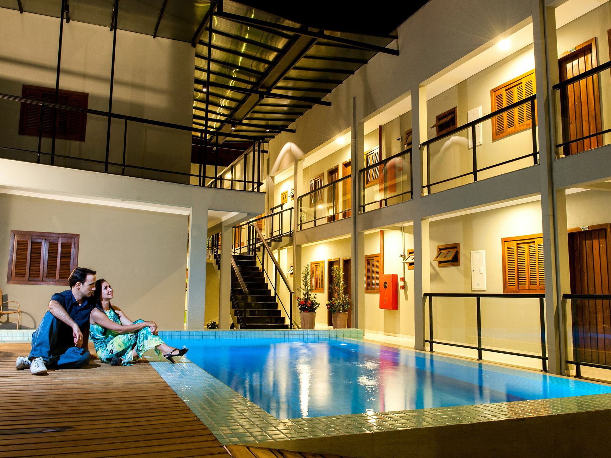 Clh Suites Bonito Centro Екстериор снимка
