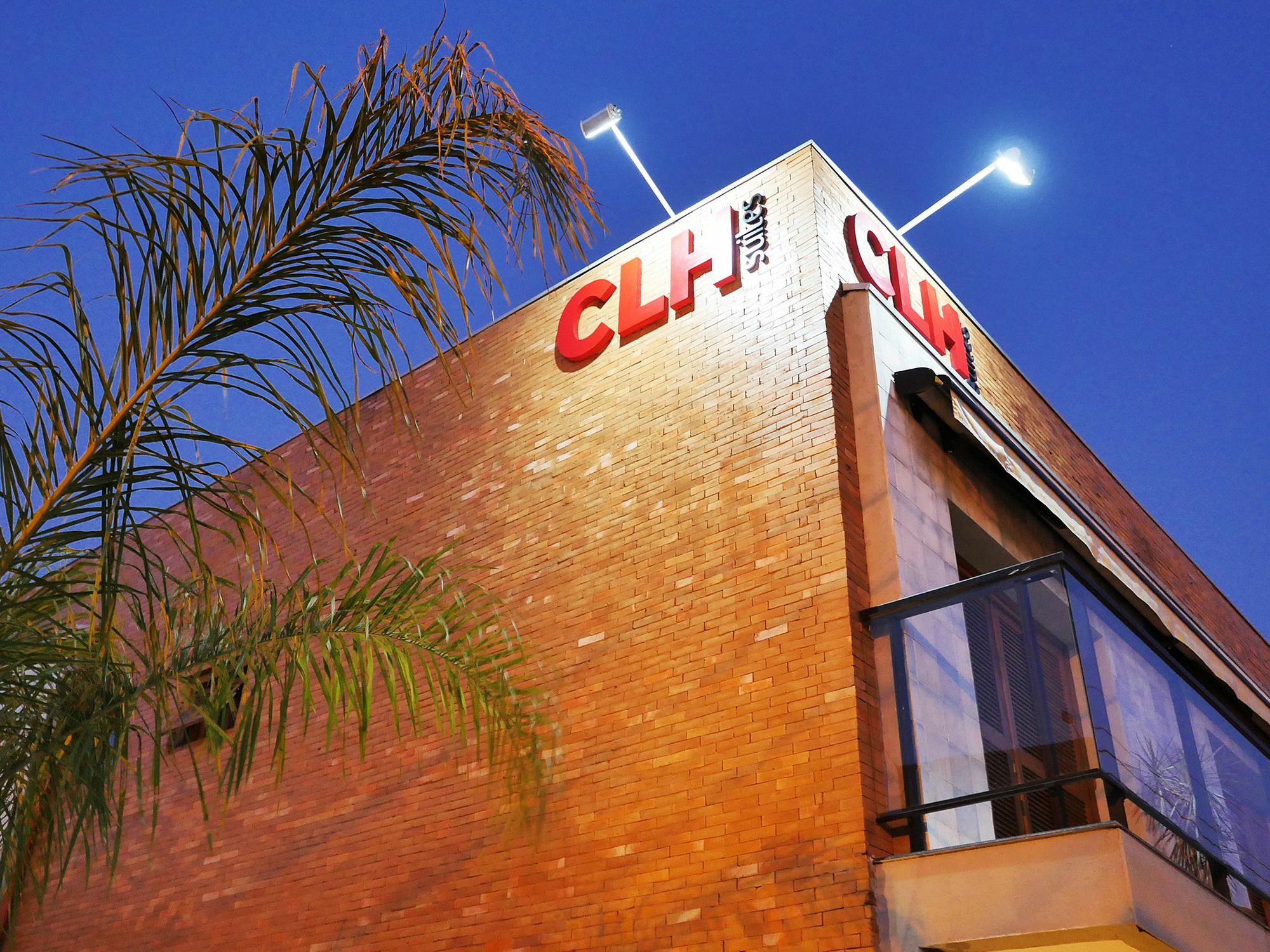 Clh Suites Bonito Centro Екстериор снимка